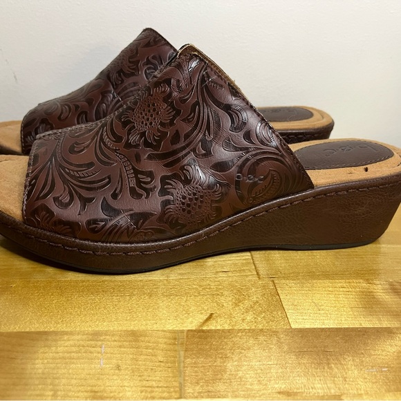 B.O.C. Born  Women's Size 10 M Clogs Mules Brown Slip-On Open Toe Wedge - Picture 6 of 16